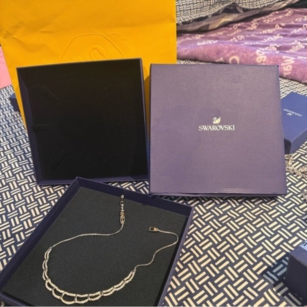 Vintage Swarovski Scalloped Crystal Necklace Silver Tone Double Row Boxed gift